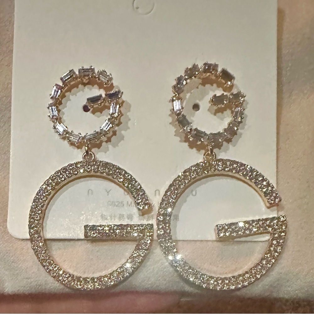 GG earrings